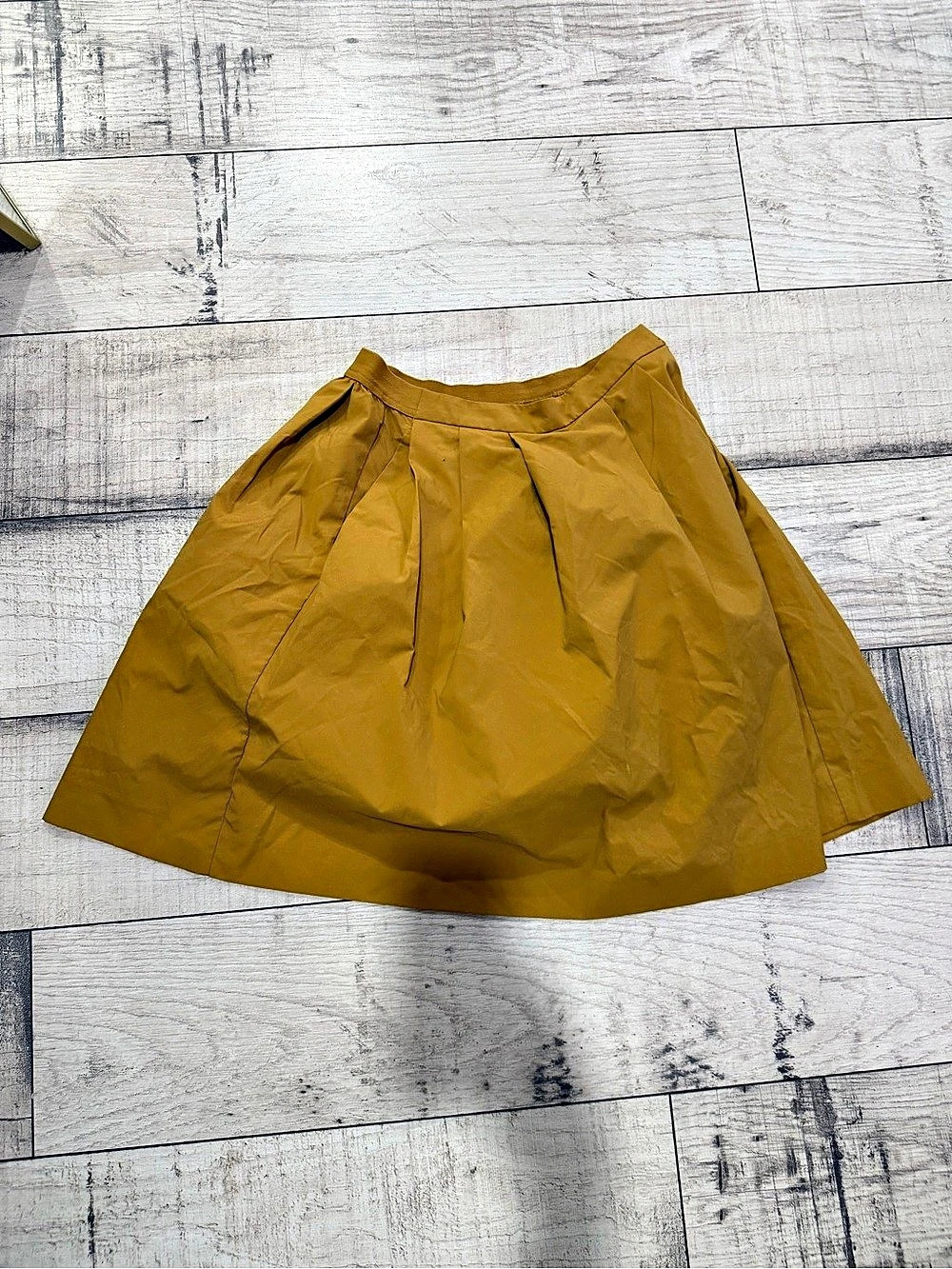 UNIQLO High Waist Dry Stretch Tack Skirt A-Line Skirt in Yellow Size Medium Like